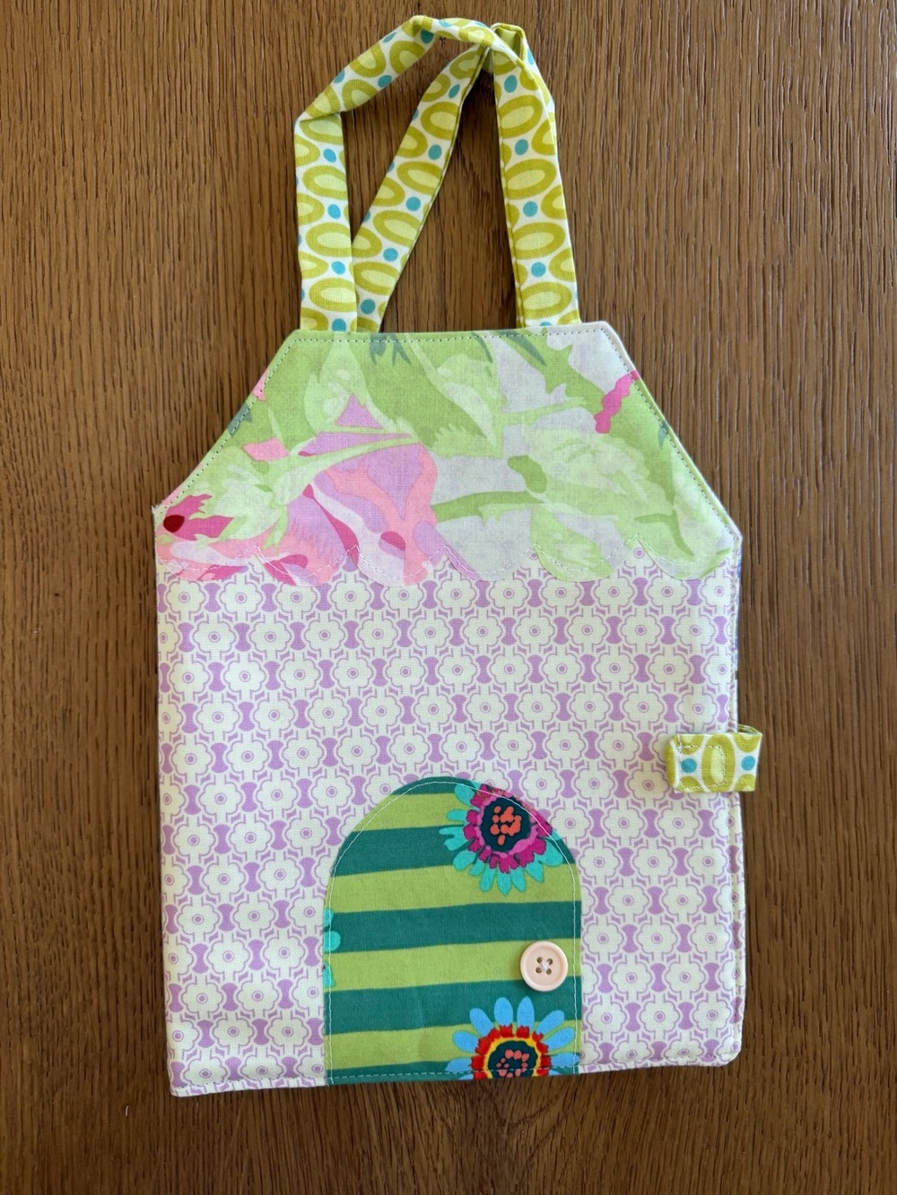 Kids Fabric Hanging Organizer - Green & Pink Pattern